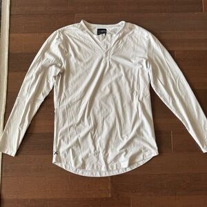 Cuts White Curve Hem long sleeve Henley tee - M